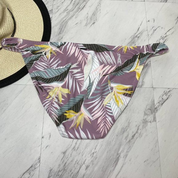 New! Volcom Don’t Leaf Hipster Bikini Bottom - Picture 2 of 15